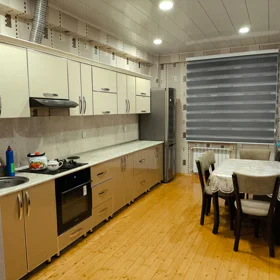 In Baku 85.0 m² apartment is for rent - Image 4