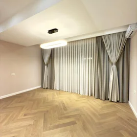 In Baku 140.0 m² apartment is for sale - Image 2