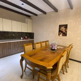 In Baku 160.0 m² house with 6.0 rooms is for sale - Image 4