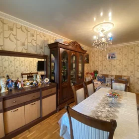 In Baku 70.0 m² apartment is for sale - Image 3