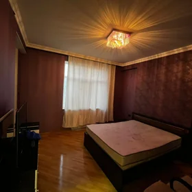 In Baku 140.0 m² apartment is for rent - Image 5