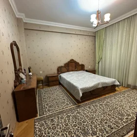 In Baku 121.0 m² apartment is for sale - Image 4