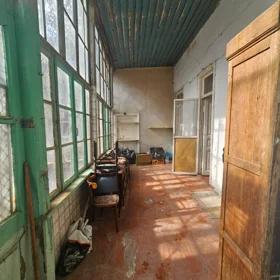 In Baku 90.0 m² apartment is for sale - Image 2