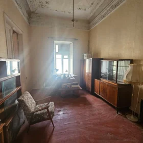 In Baku 90.0 m² apartment is for sale - Image 4