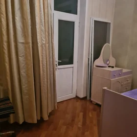 In Baku 110.0 m² apartment is for rent - Image 4