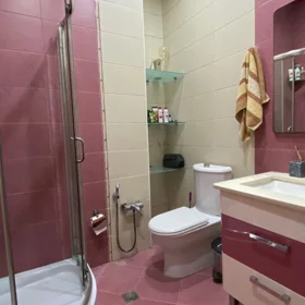 In Baku 130.0 m² apartment is for sale - Image 4