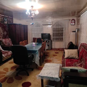 In nan 300.0 m² house with 7.0 rooms is for sale - Image 3