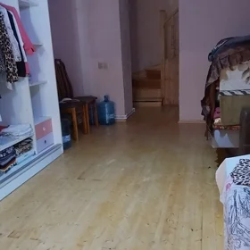 In Baku 85.0 m² house with 2.0 rooms is for rent - Image 4