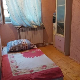 In Baku 85.0 m² house with 2.0 rooms is for rent - Image 5