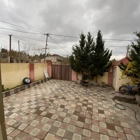In Sumgayit 80.0 m² house with 3.0 rooms is for sale - Image 3