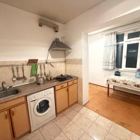 In Baku 90.0 m² apartment is for sale - Image 5