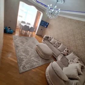 In Sumgayit 70.0 m² apartment is for sale - Image 2