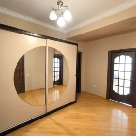 In Baku 108.0 m² apartment is for rent - Image 2