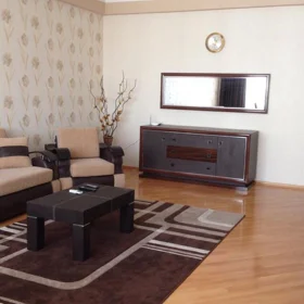In Baku 108.0 m² apartment is for rent - Image 4