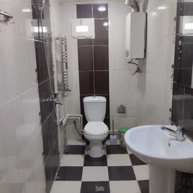 In Baku 80.0 m² apartment is for rent - Image 4