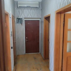 In Baku 80.0 m² apartment is for rent - Image 5