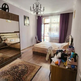 In Baku 150.0 m² apartment is for sale - Image 2