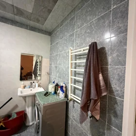 In Baku 72.0 m² apartment is for sale - Image 5