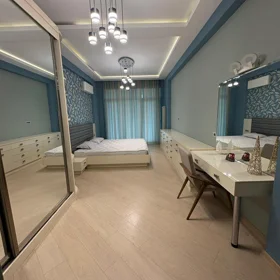 In Baku 200.0 m² apartment is for rent - Image 5