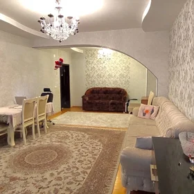 In Baku 85.0 m² apartment is for sale - Image 2