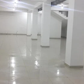 In Baku 1750.0 m² commercial is for rent - Image 3