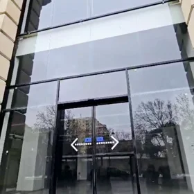 In Baku 1100.0 m² commercial is for rent - Image 2