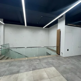 In Baku 1100.0 m² commercial is for rent - Image 4