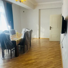 In Baku 60.0 m² apartment is for rent - Image 2