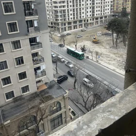 In Baku 107.0 m² apartment is for sale - Image 3