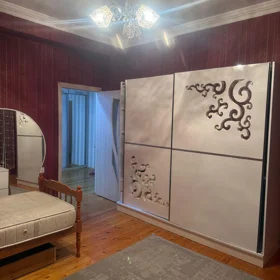 In Baku 100.0 m² apartment is for sale - Image 3