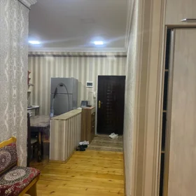 In Baku 100.0 m² apartment is for sale - Image 5