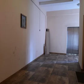 In Baku 200.0 m² apartment is for rent - Image 3