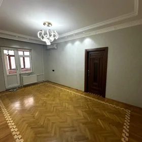 In Baku 120.0 m² apartment is for rent - Image 2