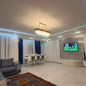 In Baku 132.0 m² apartment is for sale - Image 3