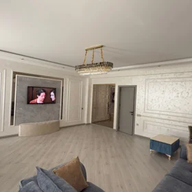 In Baku 132.0 m² apartment is for sale - Image 4