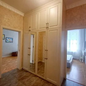 In Baku 130.0 m² apartment is for rent - Image 5