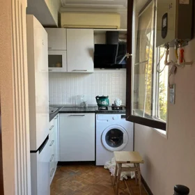 In Baku 65.0 m² apartment is for sale - Image 3