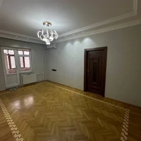 In Baku 120.0 m² apartment is for rent - Image 2