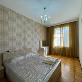 In Baku 90.0 m² apartment is for rent - Image 5