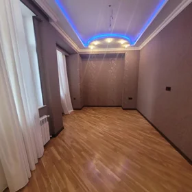 In Baku 92.0 m² apartment is for sale - Image 5