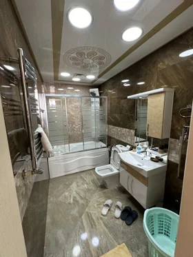 In Baku 195.0 m² apartment is for rent - Image 4