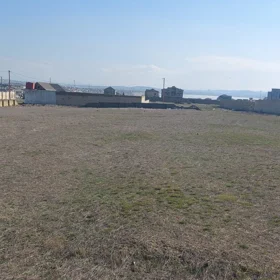 In Baku nan acre land is for sale - Image 2