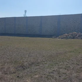 In Baku nan acre land is for sale - Image 5