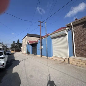 In Baku 350.0 m² house with 8.0 rooms is for sale - Image 3