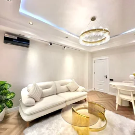 In Baku 100.0 m² apartment is for sale - Image 4