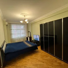 In Baku 75.0 m² apartment is for sale - Image 4