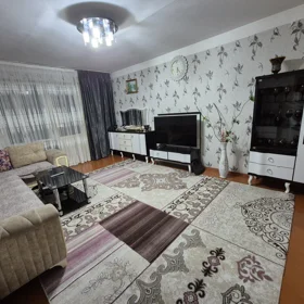 In Baku 70.0 m² apartment is for sale - Image 3