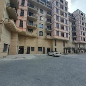In Baku 160.0 m² apartment is for rent - Image 4