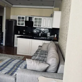 In Baku 75.0 m² apartment is for rent - Image 3