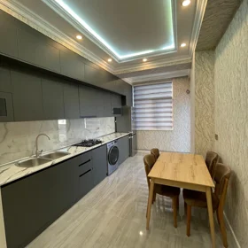 In Baku 125.0 m² apartment is for rent - Image 4
